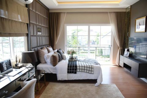 House in Bueng Kum, Bangkok, Thailand 4 bedrooms № 147616 - photo 3