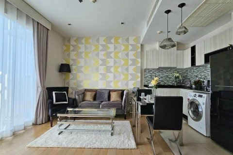 Studio dans le Condo à Watthana, Bangkok, Thaïlande  № 147613 - photo 1