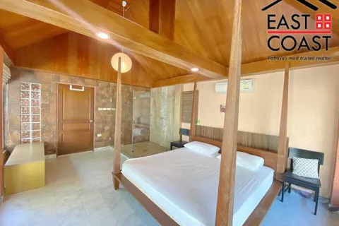 Casa de 8 dormitorios en Pattaya, Tailandia № 213666 - foto 19