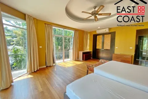 Casa de 8 dormitorios en Pattaya, Tailandia № 213666 - foto 15