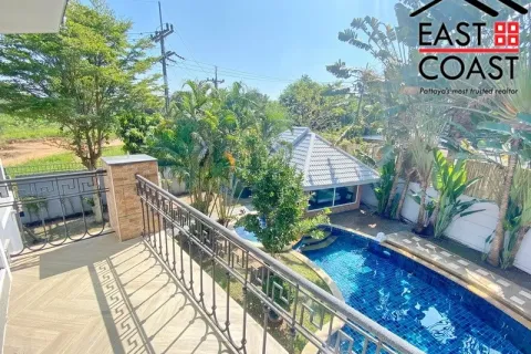 Casa de 8 dormitorios en Pattaya, Tailandia № 213666 - foto 3