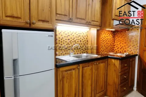 Estudio en el condominio en Jomtien Beach, Pattaya, Tailandia № 213662 - foto 4