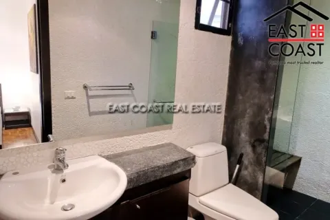 Casa de 6 dormitorios en Pattaya, Tailandia № 213668 - foto 19
