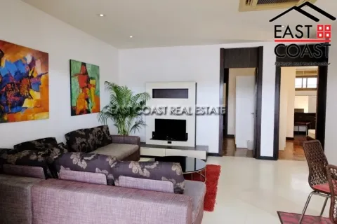 Casa de 6 dormitorios en Pattaya, Tailandia № 213668 - foto 5
