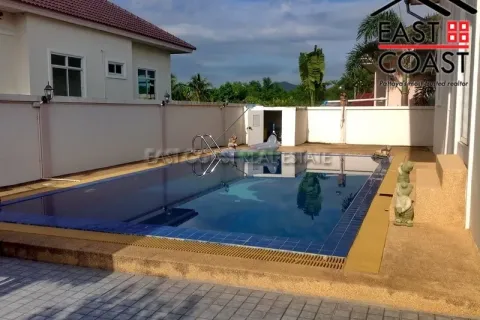 Casa de 2 dormitorios en Pattaya, Tailandia № 213665 - foto 7