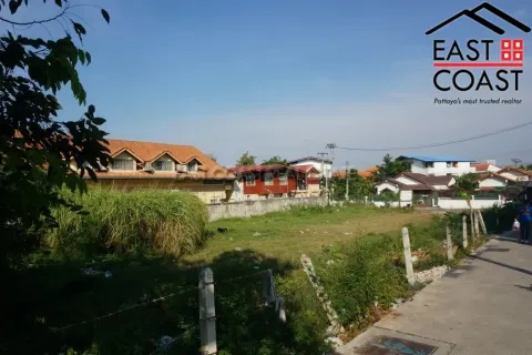 Terreno en Pattaya, Tailandia № 213664