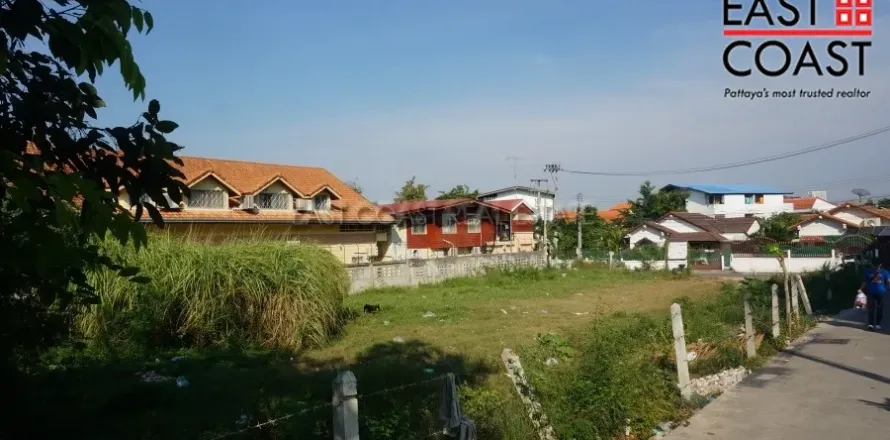 Terreno en Pattaya, Tailandia № 213664