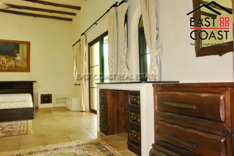 Casa de 3 dormitorios en Pattaya, Tailandia № 213663 - foto 17