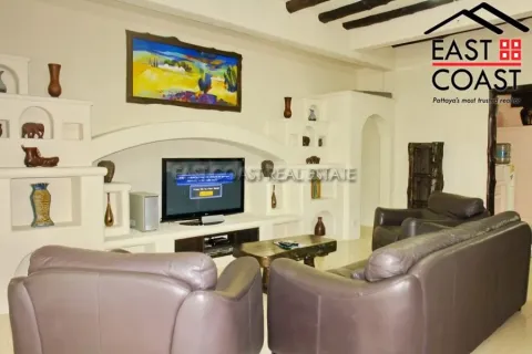 Casa de 3 dormitorios en Pattaya, Tailandia № 213663 - foto 8