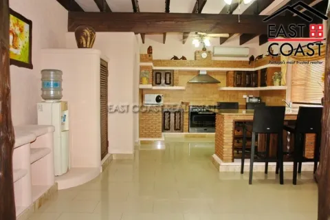 Casa de 3 dormitorios en Pattaya, Tailandia № 213663 - foto 15