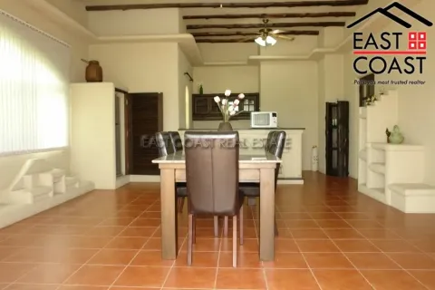 Casa de 3 dormitorios en Pattaya, Tailandia № 213663 - foto 30