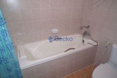 Condo in Pattaya, Thailand, 2 bedrooms № 197343 - photo 19
