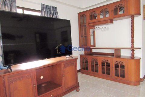 Condo in Pattaya, Thailand, 2 bedrooms № 197343 - photo 5