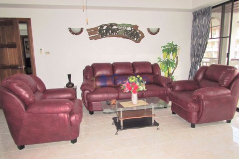 Condo in Pattaya, Thailand, 2 bedrooms № 197343 - photo 3