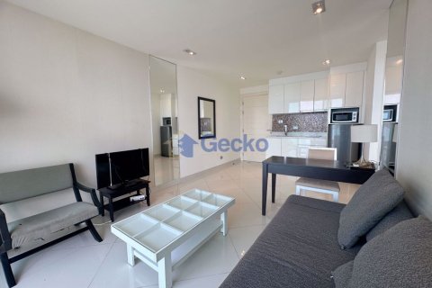Condo in Pattaya, Thailand, 1 bedroom № 197348 - photo 10