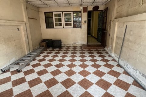 Таунхаус в Пхра Прадаенге, Таиланд с 2 спальнями № 157198 - фото 2