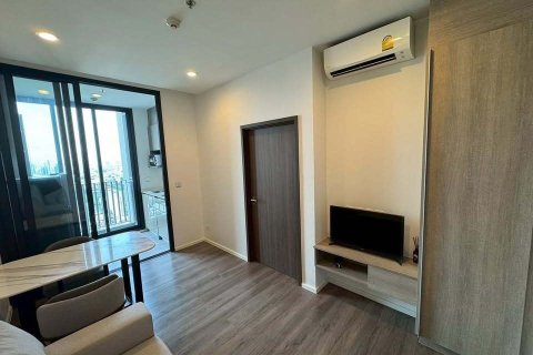 Studio in the Condo in Phra Khanong, Bangkok, Thailand № 157200 - photo 2