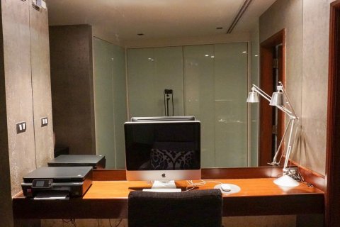 Кондоминиум с 2 спальнями в Кхлонг Сане, Бангкок, Таиланд № 139163 - фото 25