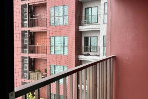 Studio in the Condo in Khlong Toei, Bangkok, Thailand  № 139166 - photo 24