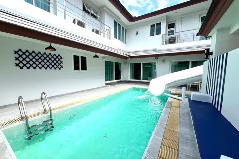 Casa de 3 dormitorios en Pattaya, Tailandia № 211032 - foto 17