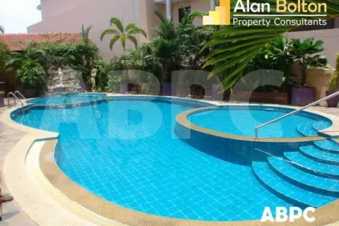 Condominio de 2 dormitorios en Pattaya, Tailandia № 211031 - foto 2