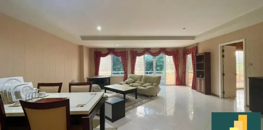 Condominio de 2 dormitorios en Pattaya, Tailandia № 211031