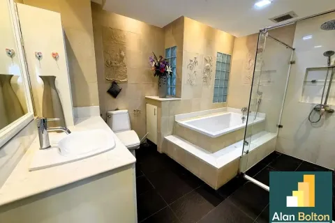 Condominio de 1 dormitorio en Jomtien Beach, Pattaya, Tailandia № 211030 - foto 3