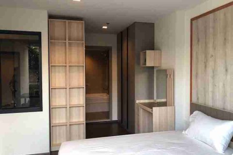 Condo in Bangkok, Thailand, 1 bedroom  № 183150 - photo 15