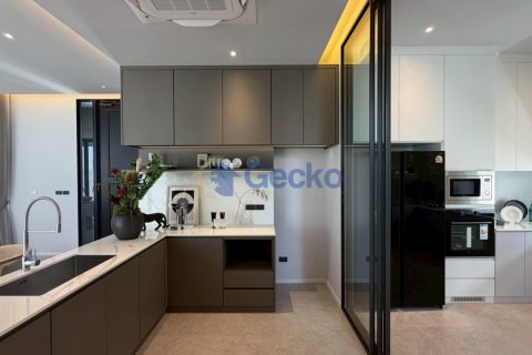 House in Pattaya, Thailand 4 bedrooms № 199598 - photo 6
