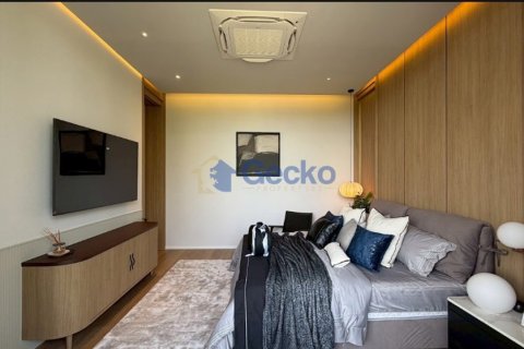 House in Pattaya, Thailand 4 bedrooms № 199598 - photo 24