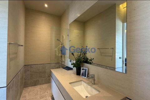 House in Pattaya, Thailand 4 bedrooms № 199598 - photo 27