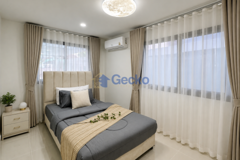 House in Pattaya, Thailand 3 bedrooms № 199601 - photo 10