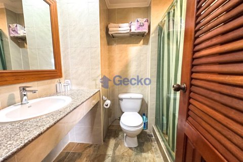 Condo in Pattaya, Thailand, 2 bedrooms № 199603 - photo 15