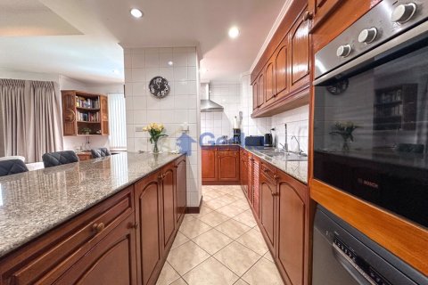 Condo in Pattaya, Thailand, 2 bedrooms № 199603 - photo 7
