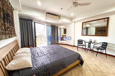 Condo in Pattaya, Thailand, 2 bedrooms № 199603 - photo 16