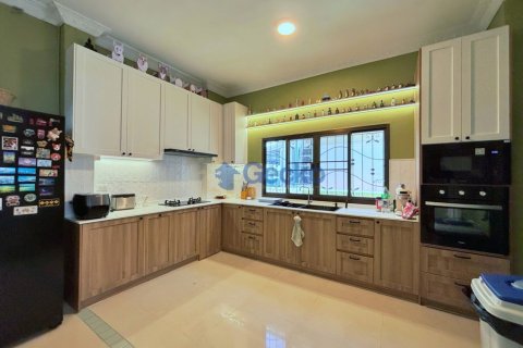 House in Pattaya, Thailand 3 bedrooms № 199602 - photo 4