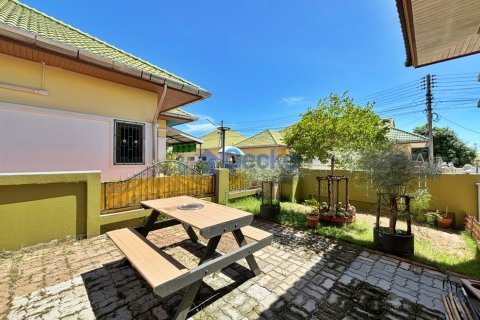 House in Pattaya, Thailand 3 bedrooms № 199602 - photo 20