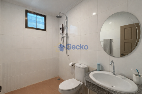 House in Pattaya, Thailand 3 bedrooms № 199602 - photo 15