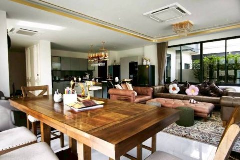 Вилла в Паттайе, Таиланд с 4 спальнями № 152281 - фото 4