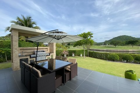 Villa in Hua Hin, Thailand 3 Schlafzimmer № 222113 - Foto 8