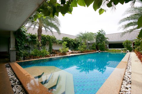 Villa in Hua Hin, Thailand 6 Schlafzimmer № 222108 - Foto 2