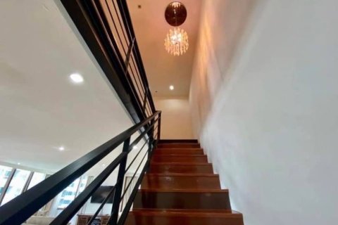 Condo in Khlong Toei, Bangkok, Thailand, 3 bedrooms № 167981 - photo 10