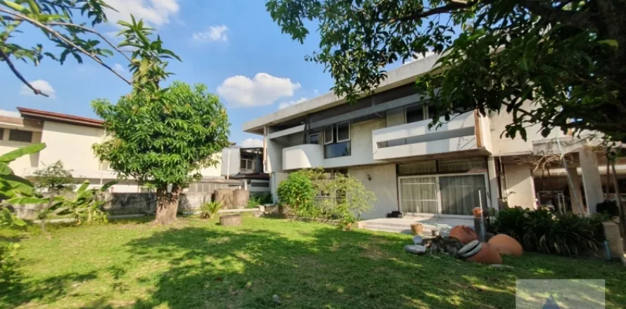 Studio in Watthana, Bangkok, Thailand № 216523