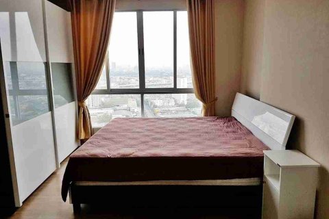 Condo in Bangkok, Thailand, 2 bedrooms  № 183542 - photo 3