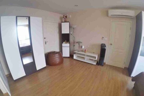 Condo in Bangkok, Thailand, 2 bedrooms  № 183542 - photo 7