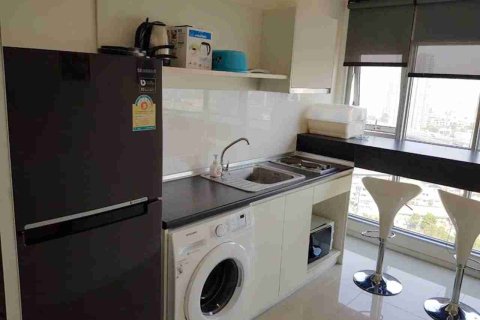 Condo in Bangkok, Thailand, 1 bedroom  № 183541 - photo 6