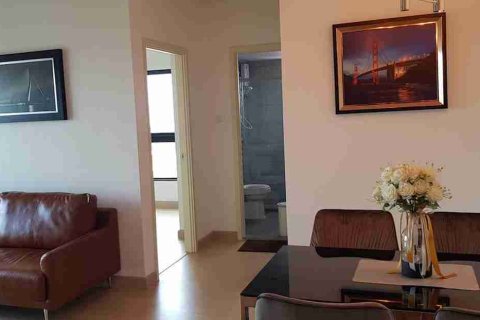 Condo in Thonburi, Bangkok, Thailand, 2 bedrooms  № 183539 - photo 10