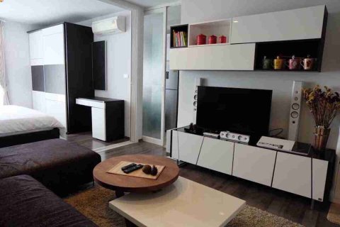 Condo in Bangkok, Thailand, 1 bedroom № 183543 - photo 5
