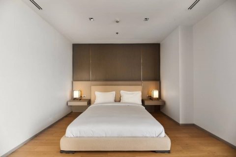 Condo in Bangkok, Thailand, 3 bedrooms  № 180676 - photo 10