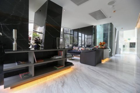 Condo in Bangkok, Thailand, 3 bedrooms  № 180676 - photo 15